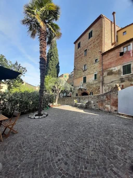 Lajatico Rentals - Casa Di Alice Nel Borgo Exterior photo